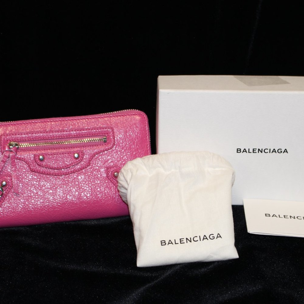 Pink Balenciaga Wallet - Picture 5 of 11